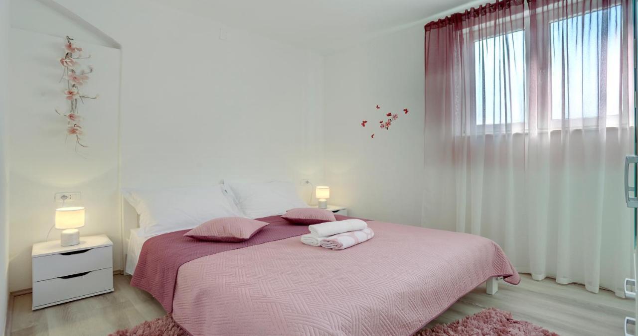 Adorable Apartment Ena Kastela Dış mekan fotoğraf