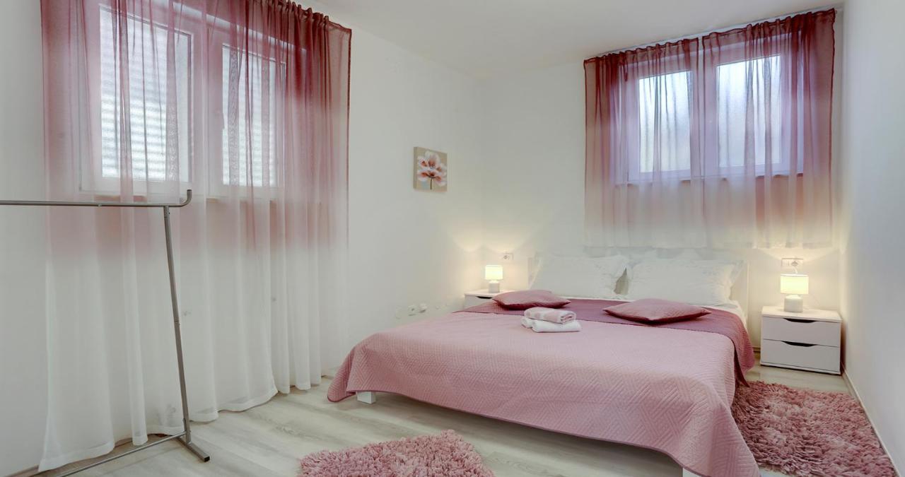 Adorable Apartment Ena Kastela Dış mekan fotoğraf