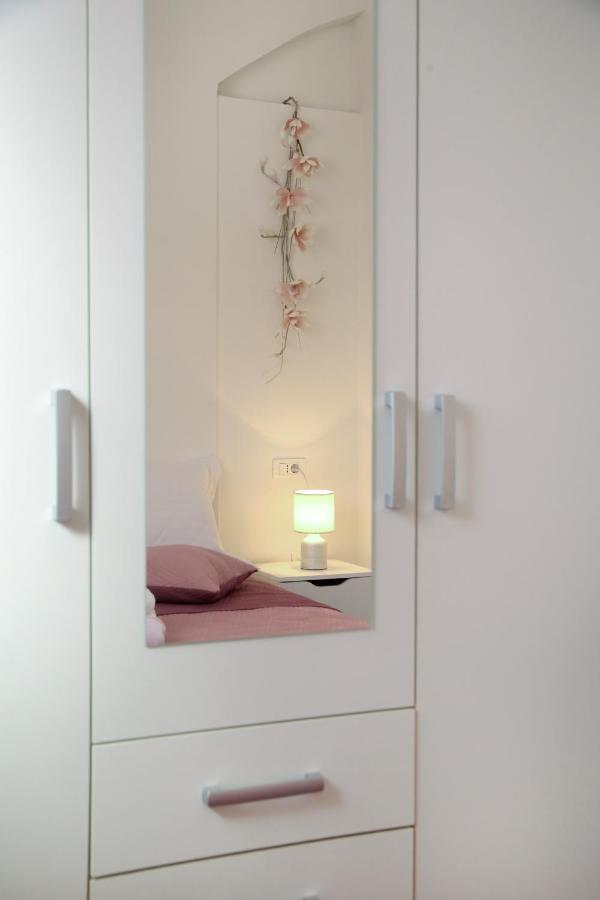 Adorable Apartment Ena Kastela Dış mekan fotoğraf